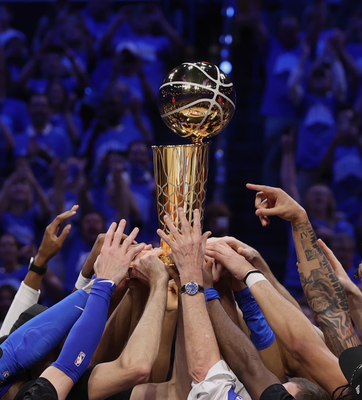 九游体育下载-包含俄克拉荷马雷霆迎NBA季后赛关键赛；国际比赛日绝杀压哨；底气十足；细节决定成败的词条