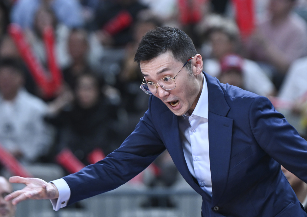 九游体育下载-包含辽宁本钢发布备战花絮，赛前队长鼓劲，意大利杯任务艰巨，球探报告显示潜力的词条