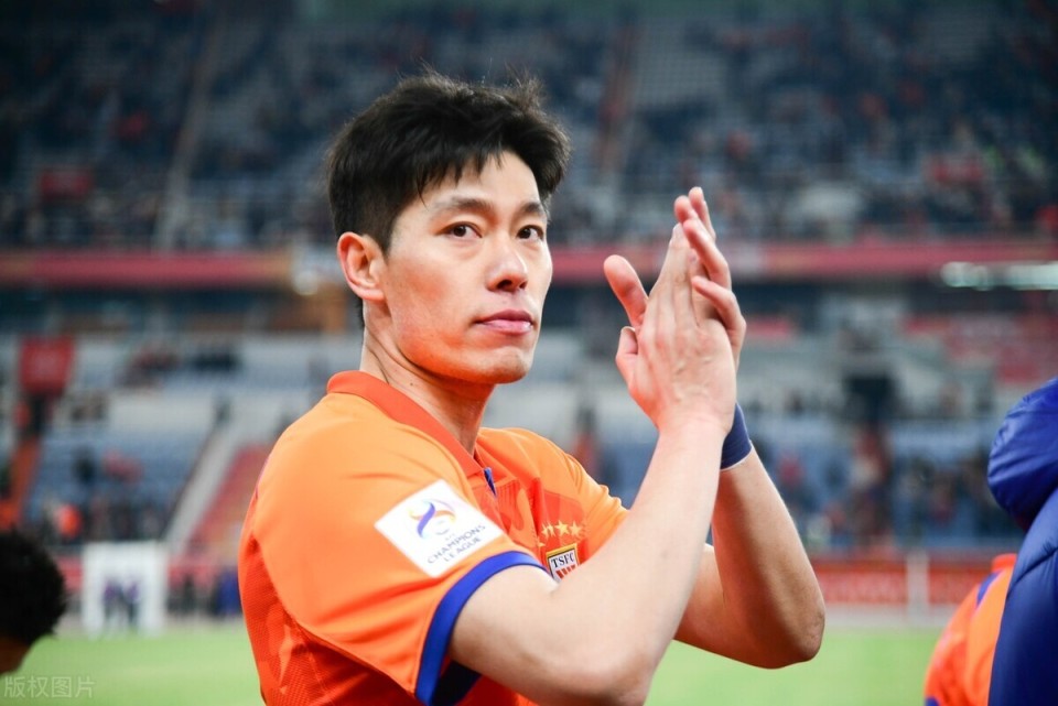 九游体育-亚冠倒计时，山东泰山赛后复出首秀，细节引发关注，震撼外界，资深球员宣示担当的简单介绍